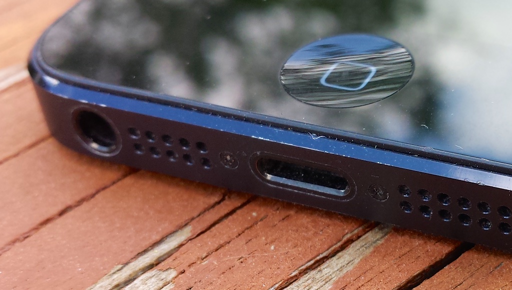 How to Prevent and Remove Scratches from Your iPhone