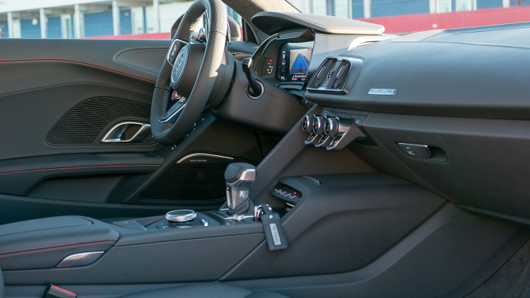 Audi R8 interior