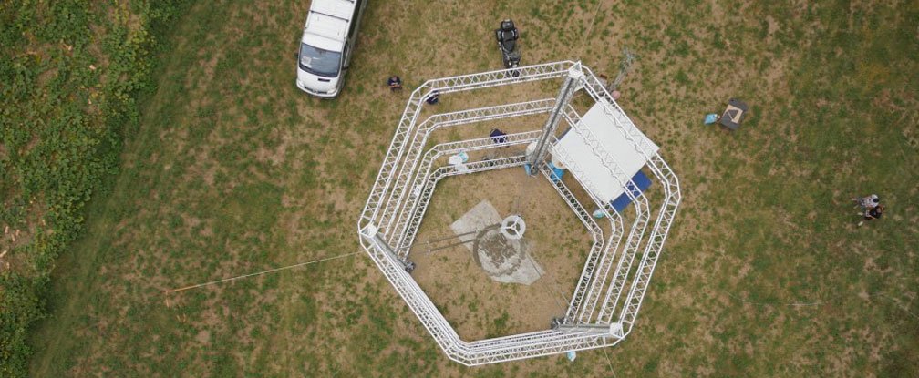 The BigDelta 3D printer uses mud, dirt, water and natural fibers to build houses