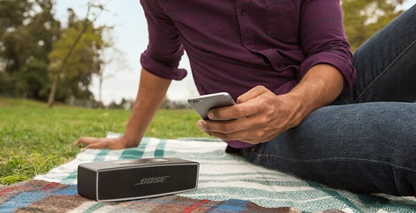 Bose SoundLink Mini Bluetooth Speaker Playback