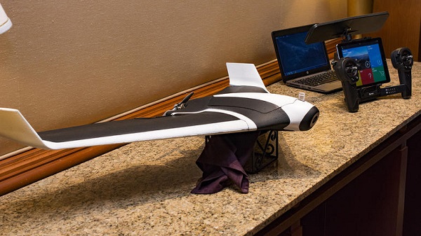 Parrot's Disco Drone has Wings and it Can Reach Speeds of Up to 50MPH