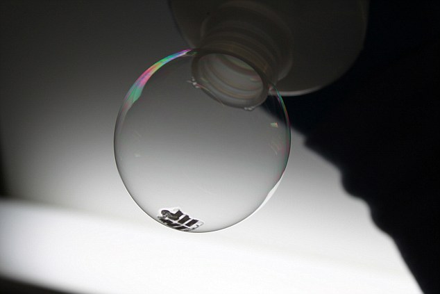 The Solar Panels That Can Rest On a Soap Bubble